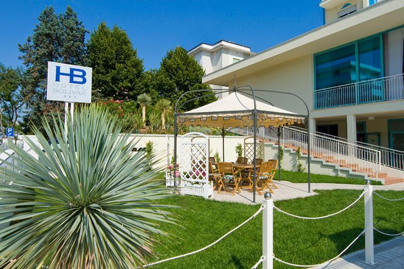 Hotel Bolivar Lido di Jesolo Exterior photo