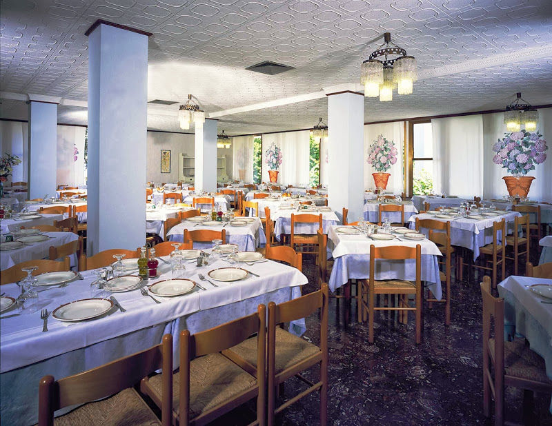 Hotel Bolivar Lido di Jesolo Exterior photo